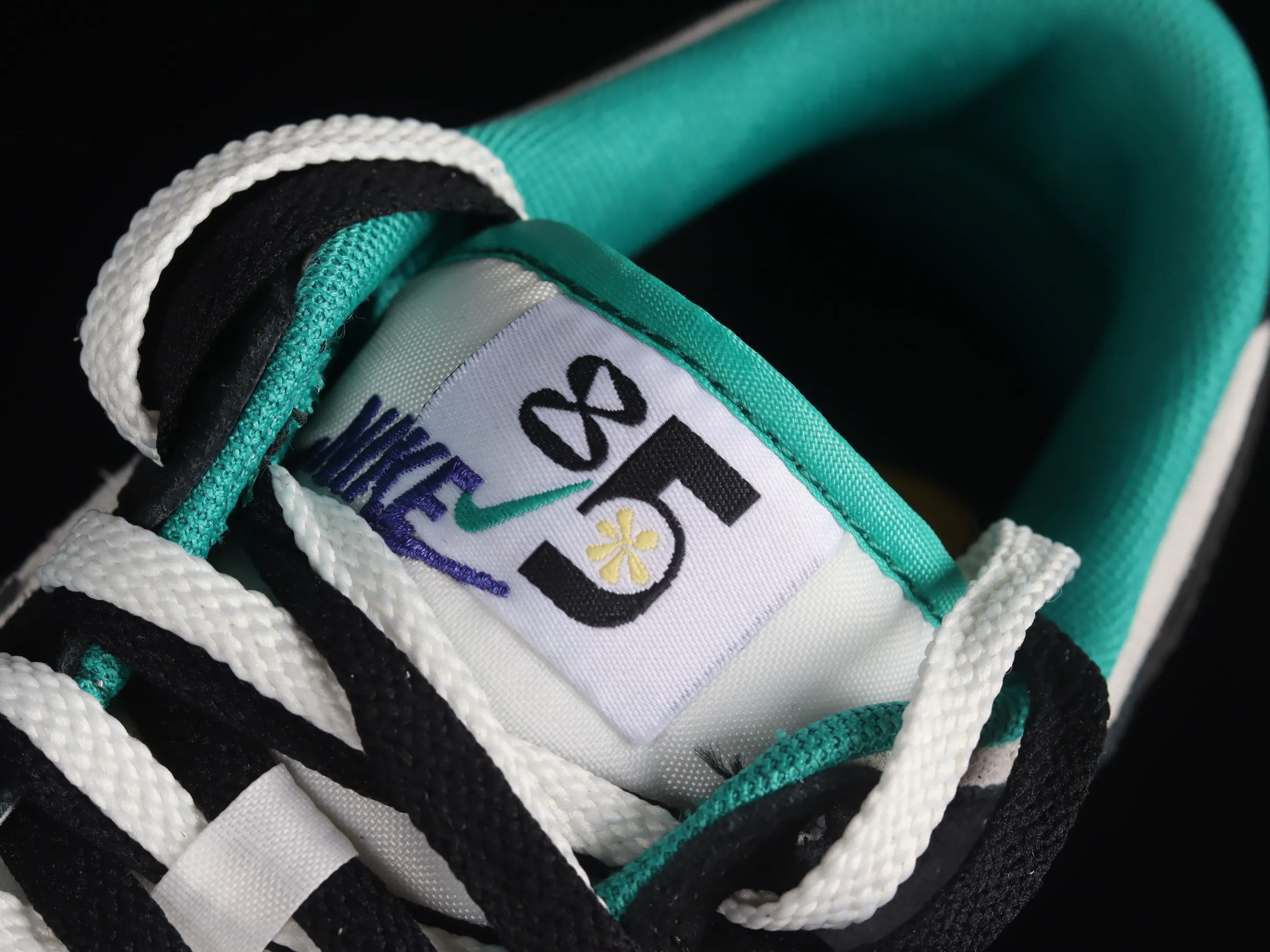 All categories Nk SB Dunk series Nk SB Dunk Low low-top sneakers Nk SB Dunk Low "85" black and gray double hook strap black and green SB low-top sports and leisure sneakers DO9457-133